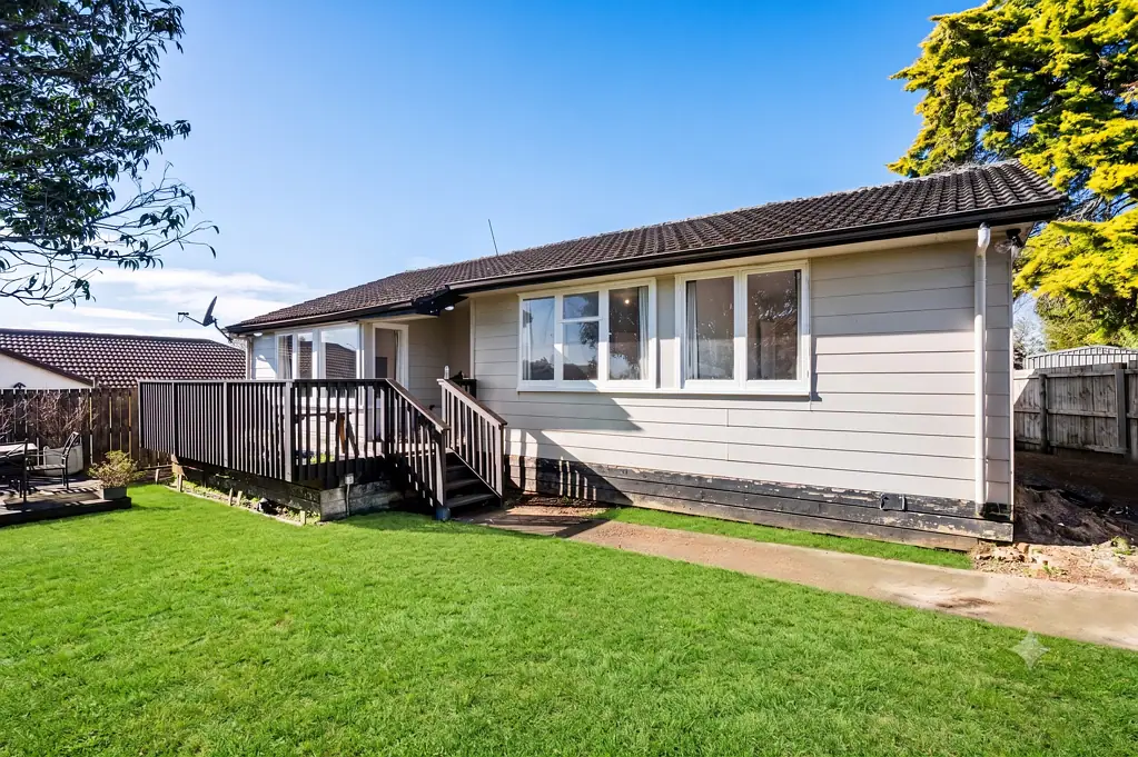 Pukekohe 4Phòng ngủ #GAMEDAY Owners Relocating! Register Your Interest!
