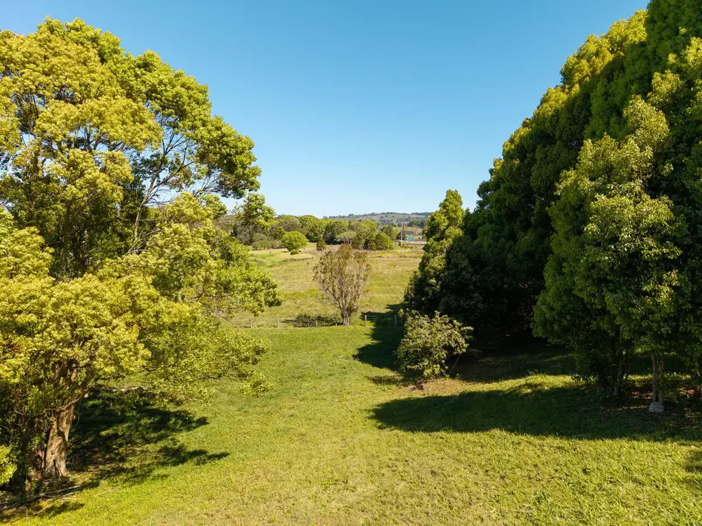 Ewingsdale Small Acreage Close to the Coast