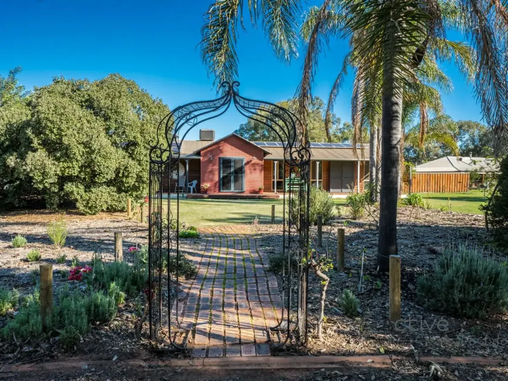 3 Jeune Road, Woorree, WA 6530