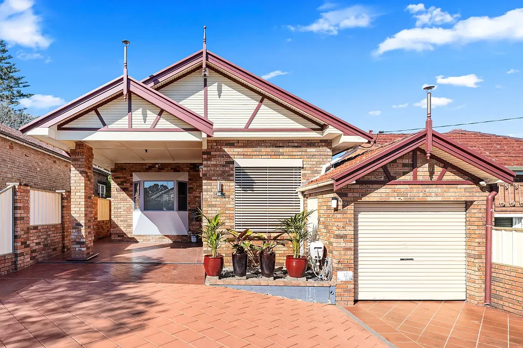 Maroubra 4Zimmer Sunbathed Family Haven in a Premier Lifestyle Position