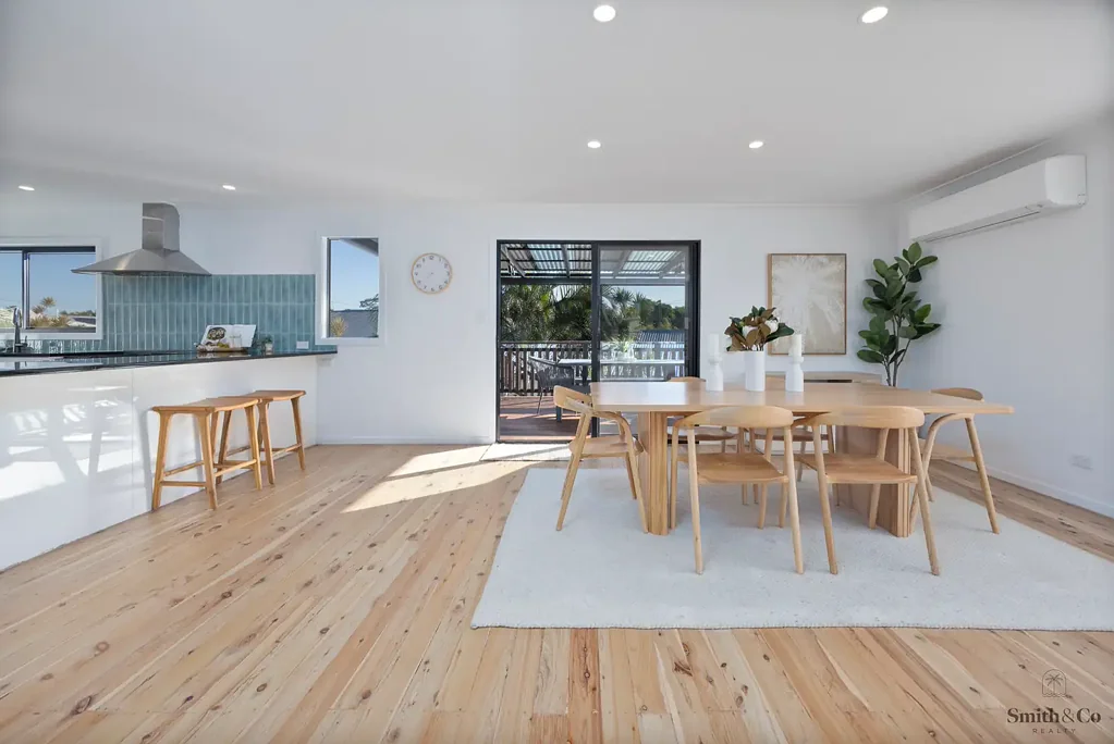Hollywell 5房  NOT a Duplex - Just a Big Beautiful Coastal Home