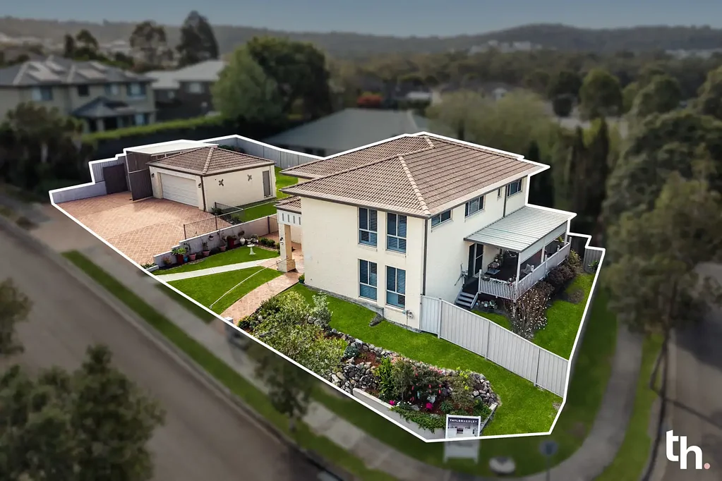 Cameron Park 6ਬੈੱਡਰੂਮ Two Homes, One Address — Six Bedrooms, Three Bathrooms, and a Private Retreat