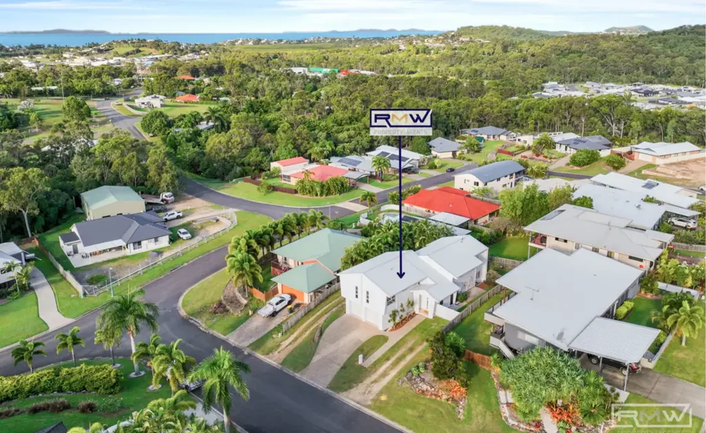 Yeppoon 5chambre Elevated Coastal Living with Ocean Views and Room to Grow