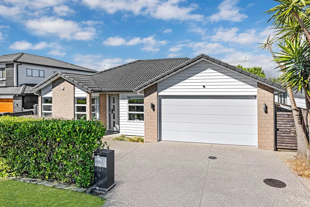 135 Harbourside Drive, Karaka