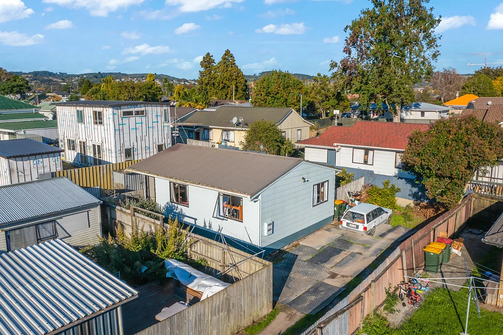Papakura 2房  ADD VALUE OR MOVE IN!