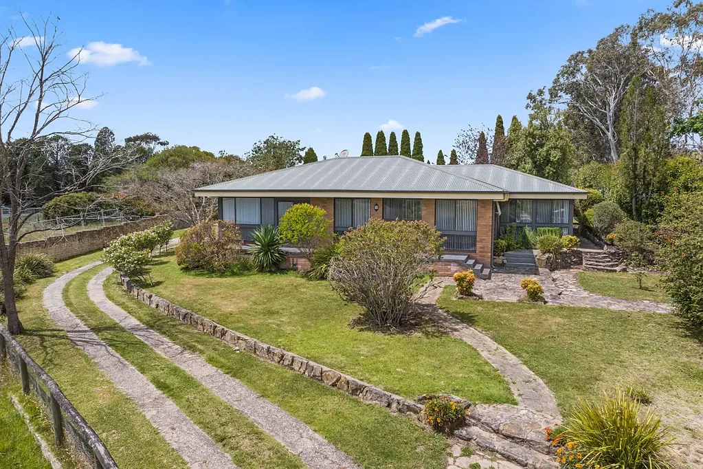 16 Watson Road, Moss Vale, NSW 2577