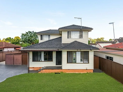 Casula 7 Slaapkamer Generous Family Residence with Versatile Granny Flat