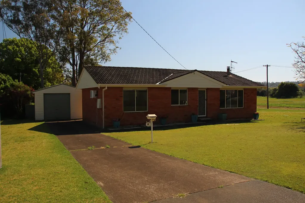 25 Appletree Street, Wingham, NSW 2429