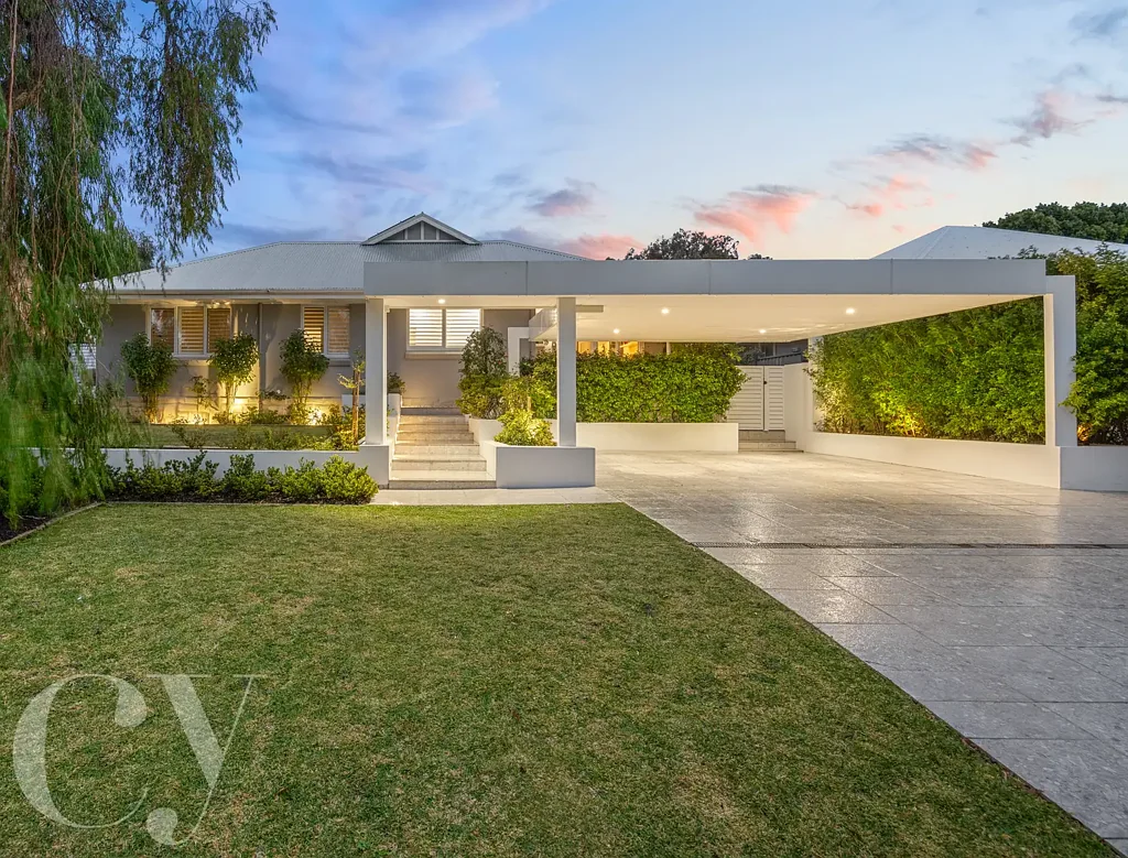 Mount Claremont 4 Bedroom Elevated Style
