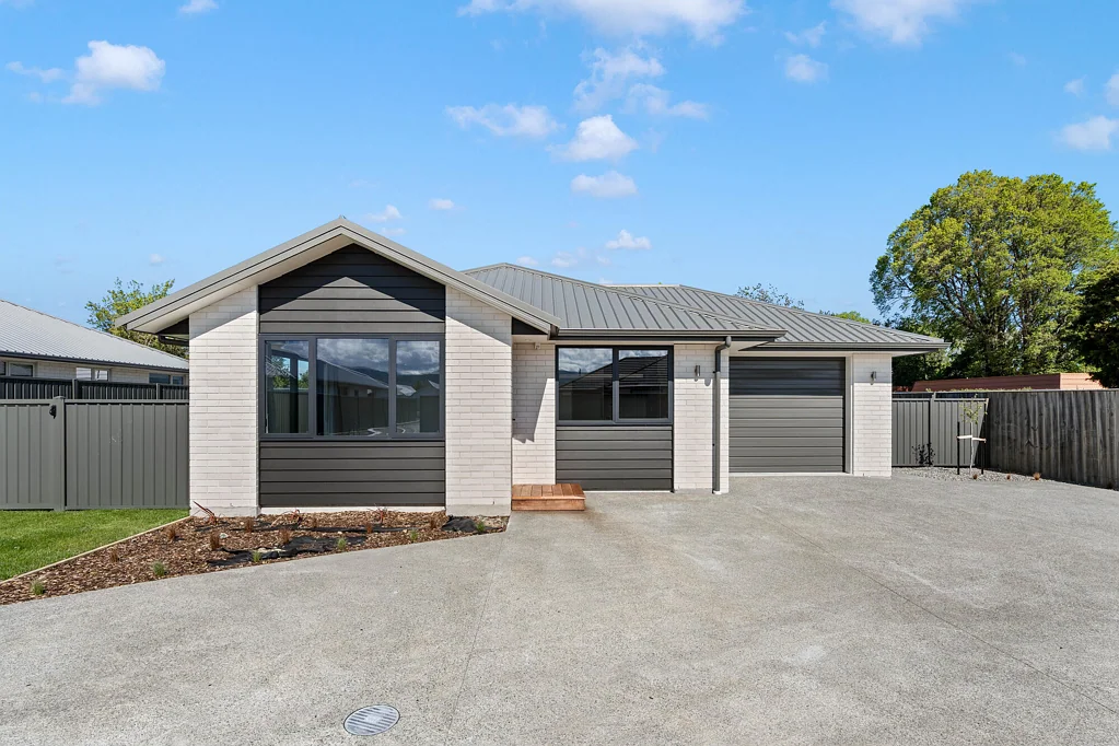 Carterton 4房  Super Central! BEO $725,000