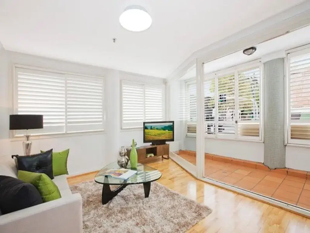 City Fringe Charm Meets Modern Convenience