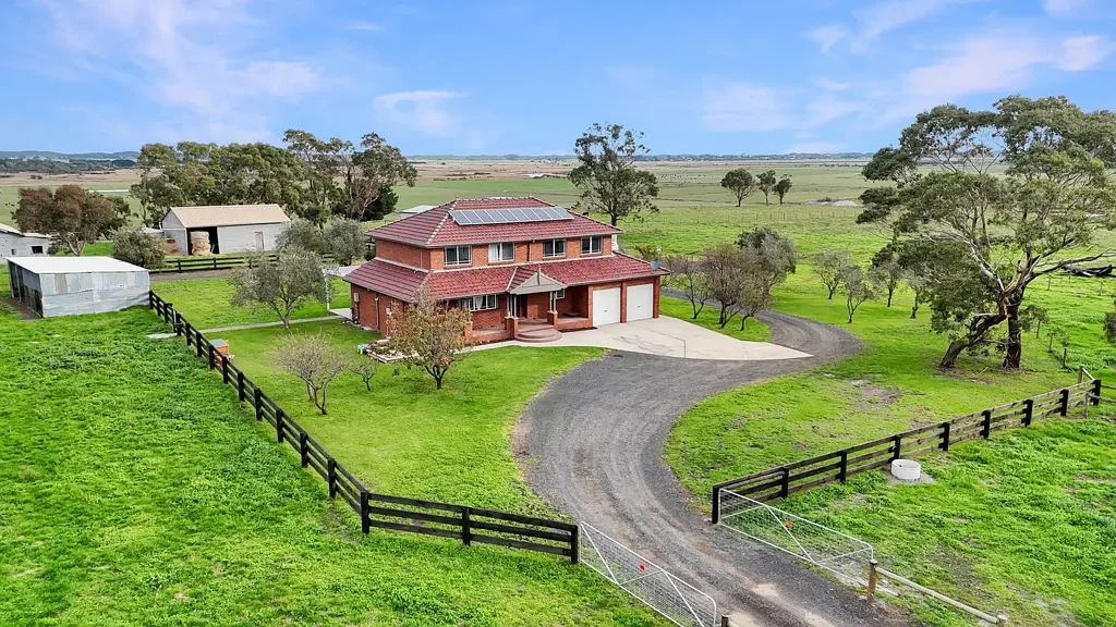 Tarwin Lower 4 Slaapkamer The Brief: A Lifestyle Acreage With All the Hard Work Done!