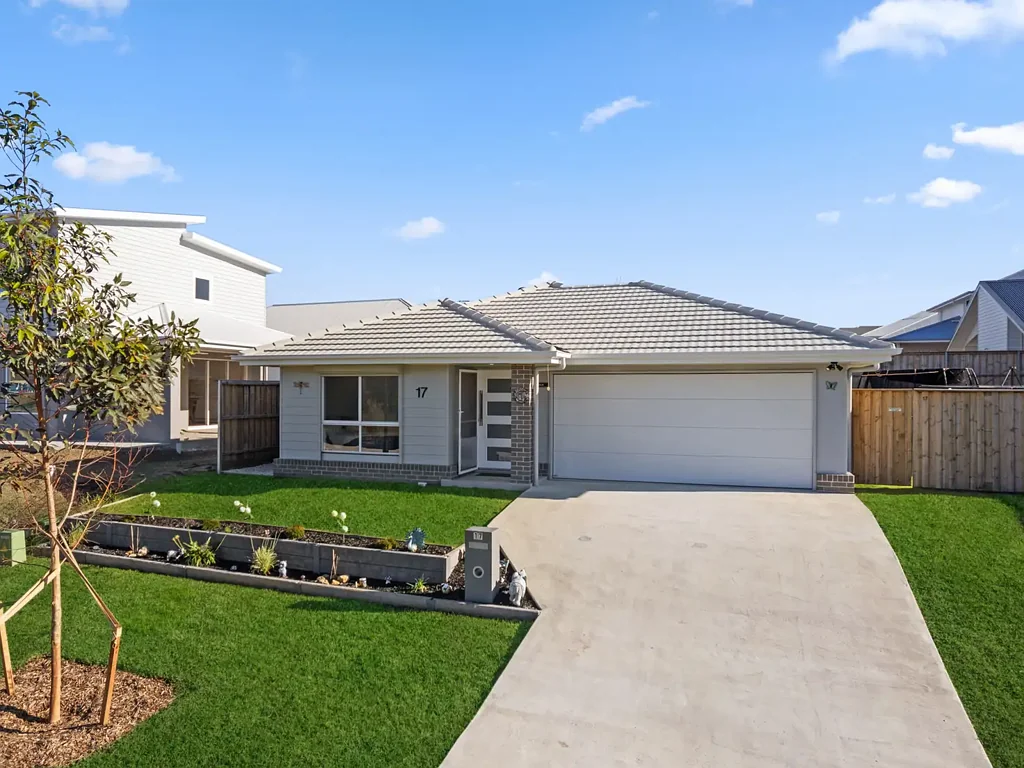 Crangan Bay 4 Bedroom Near New Hidden Gem Home with Prime National Park Outlook
