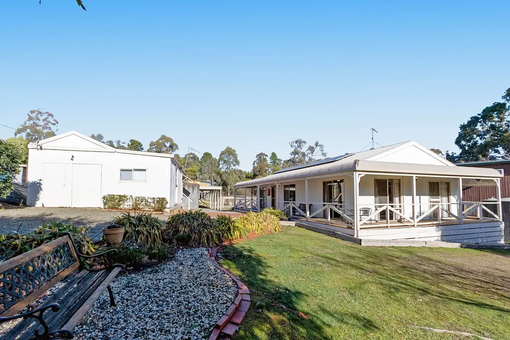 11 Village Way, Macs Cove, VIC 3723