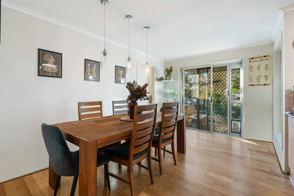 Petrie 3બેડરૂમ Peaceful Family Living with a Private Backyard Retreat
