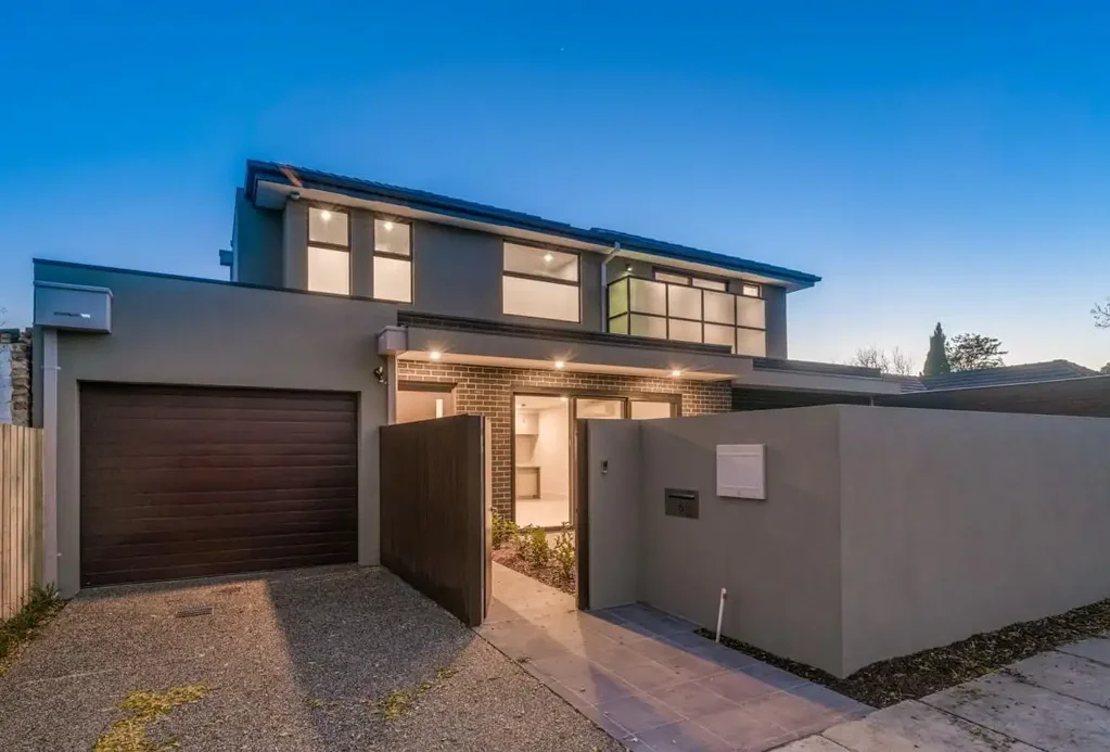 Family Home in McKinnon Zone