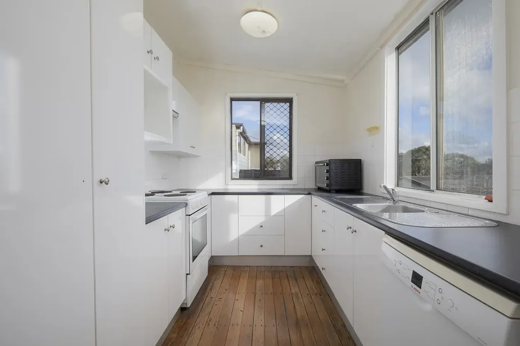 Charlestown 3침실 Incredible Opportunity on a Rare 1,348m² Block in Booming Charlestown