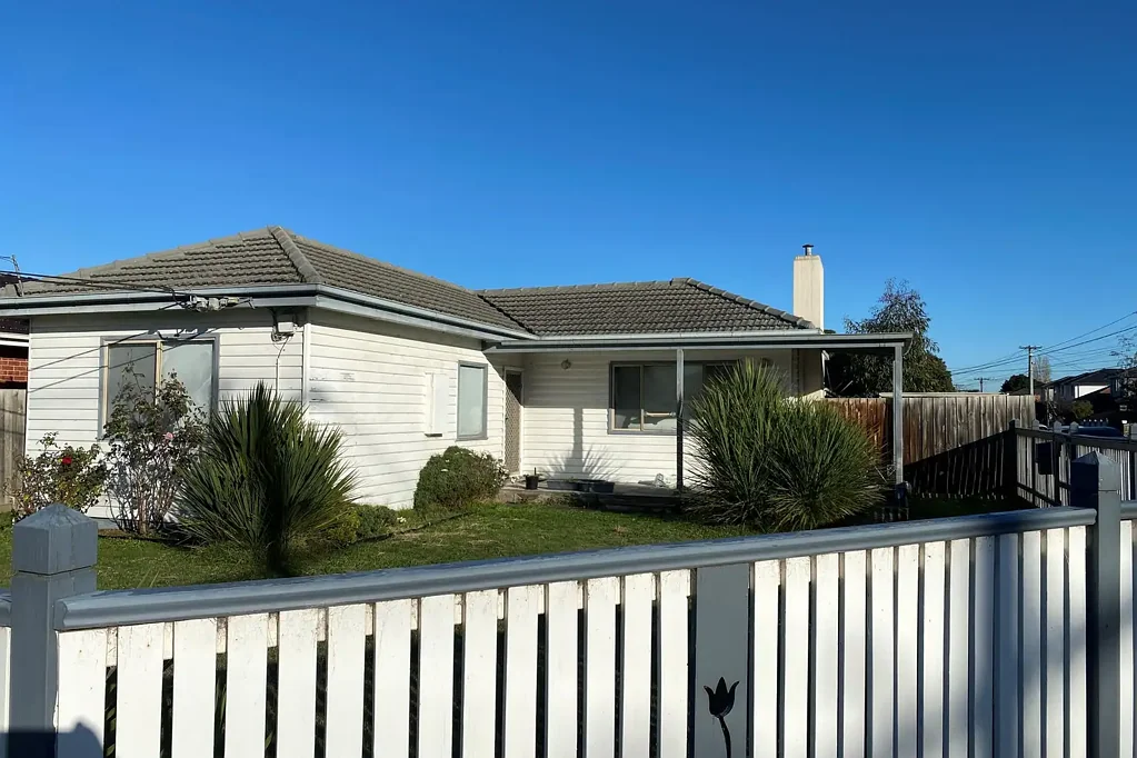 Ideal Location –  3 Bedroom Home!!