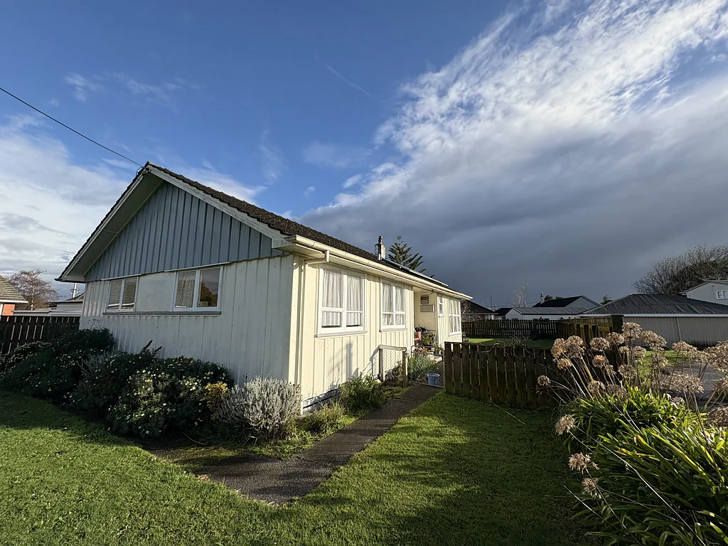 6 Taumaihi Street, Bulls, Rangitikei, Manawatu-Wanganui