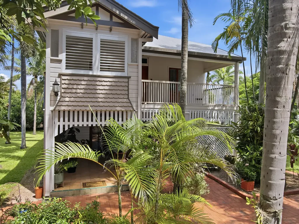 Railway Estate 3房  **Back On The Market - Immediate Offers Invited**