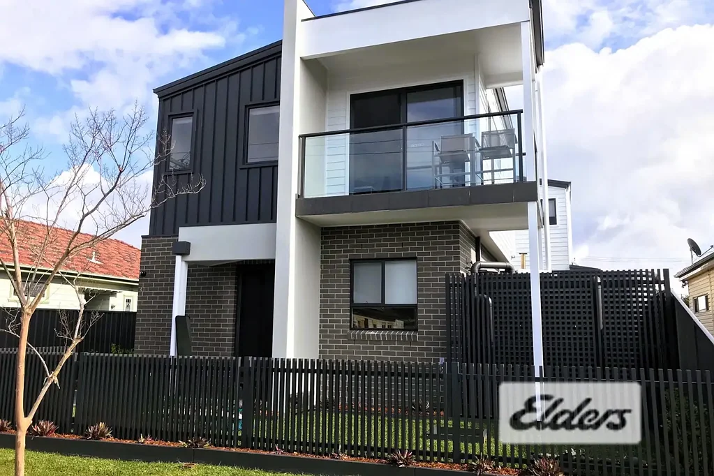 Stylish, Spacious & Ideally Positioned Townhouse in Georgetown