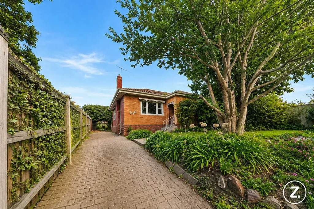 Brighton East 3બેડરૂમ Character, Comfort & Convenience in the Heart of Brighton East