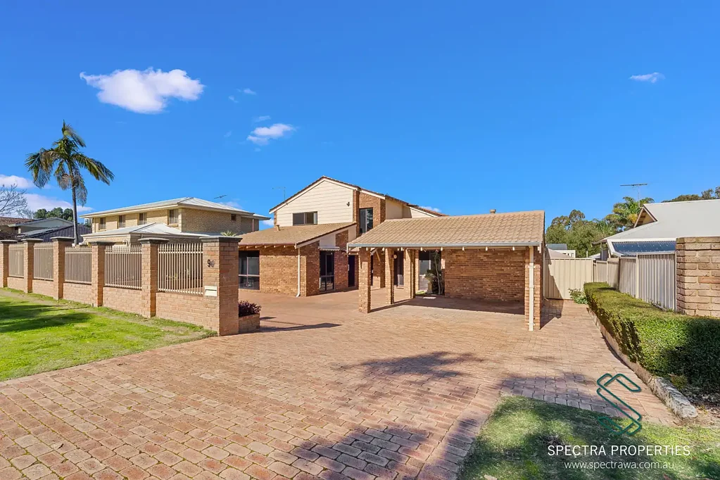 Booragoon 6房  Spacious Family Home with 6 Bedrooms in Booragoon