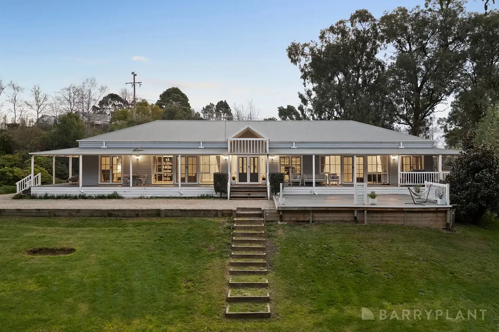 Gembrook 4房  COUNTRY CHARM, MODERN COMFORT & SPACE TO ENJOY ON 4,000M2