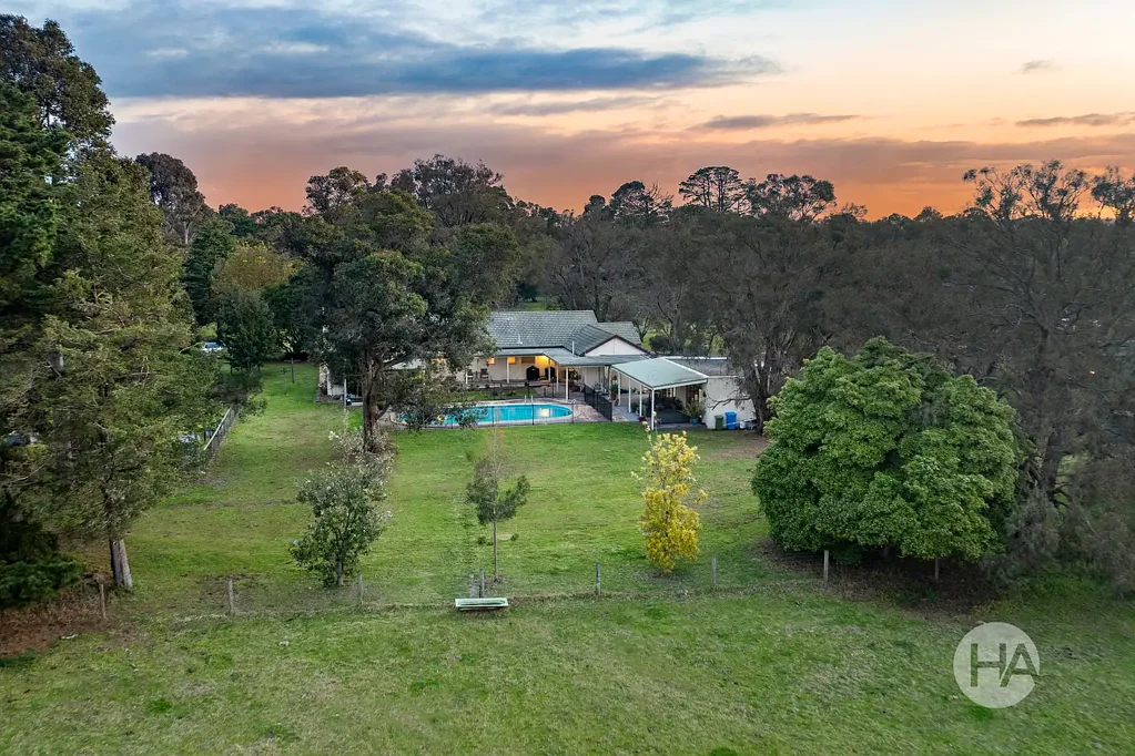 90 South Boundary Road East, Pearcedale, VIC 3912