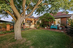 33 Egham Road, Lathlain