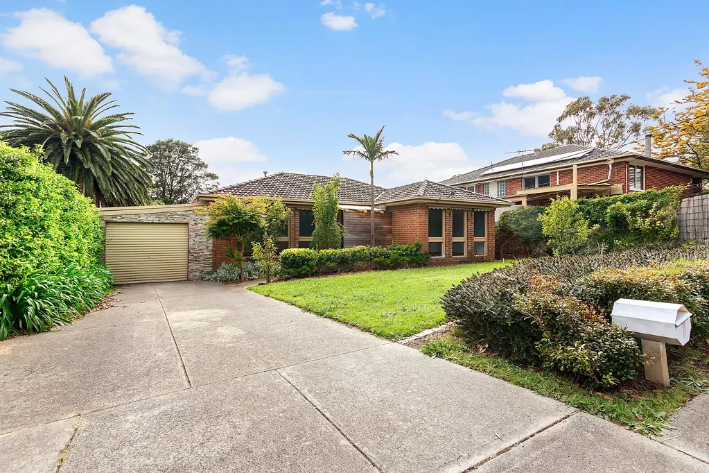 "An easy-care rental in a great location."