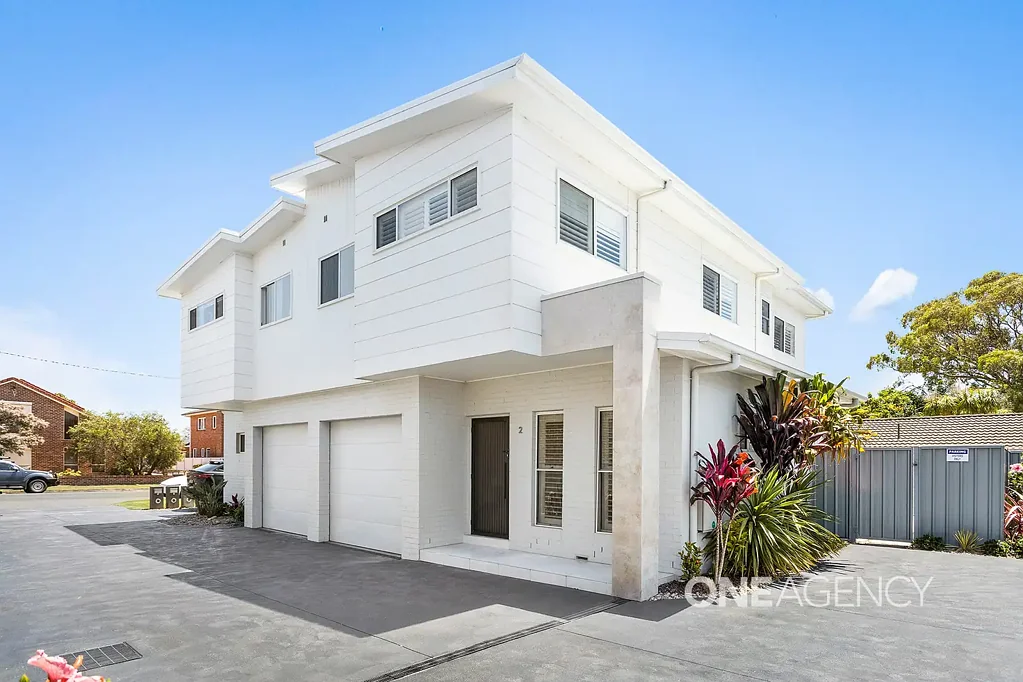 2/60 Pur Pur Avenue, Lake Illawarra, NSW 2528