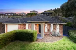 31 Courtney Drive, Sunbury