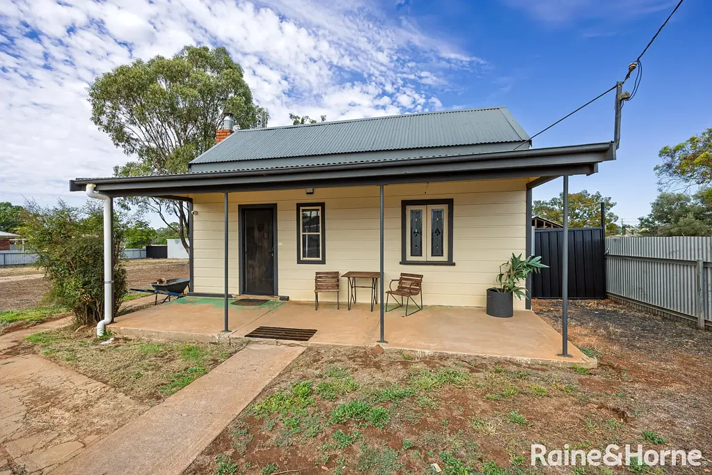 Coolamon 3房  Comfy Home, Cracking Block