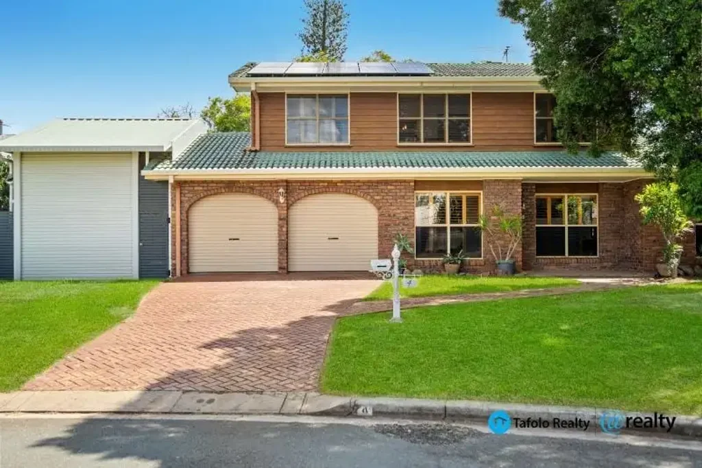 4 Seabreeze Court, Ormiston, QLD 4160