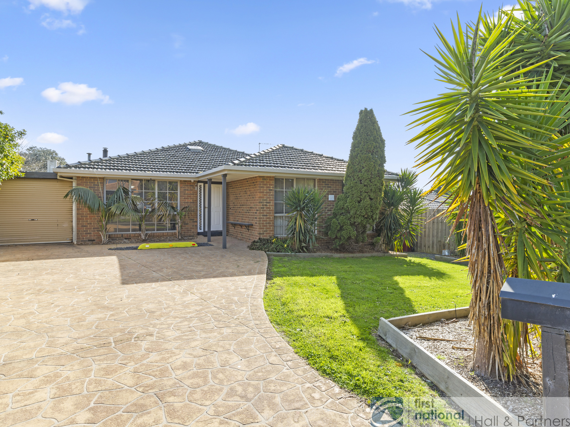 25 STRUAN AV, ENDEAVOUR HILLS VIC 3802, 0 rūma, 0 rūma horoi, House