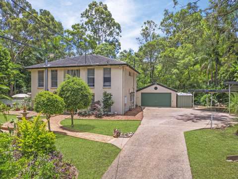 Loganholme 5 Bedroom Family Oasis with Endless Potential on 2,673sqm
