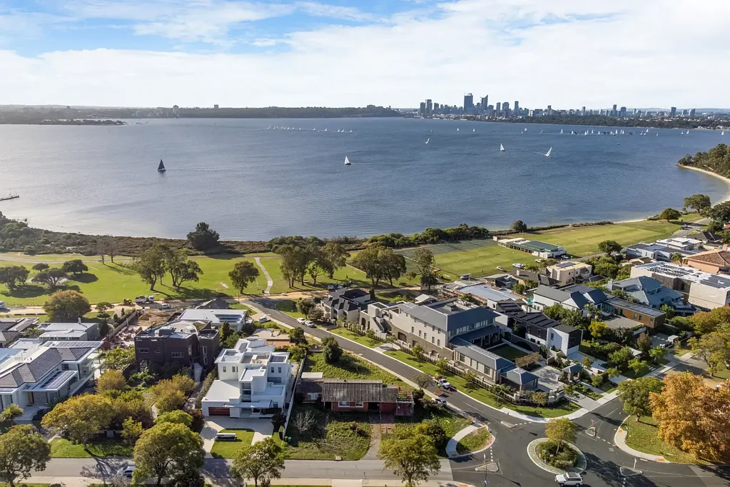 Applecross 3房  Unrivalled Opportunity in the Golden Triangle