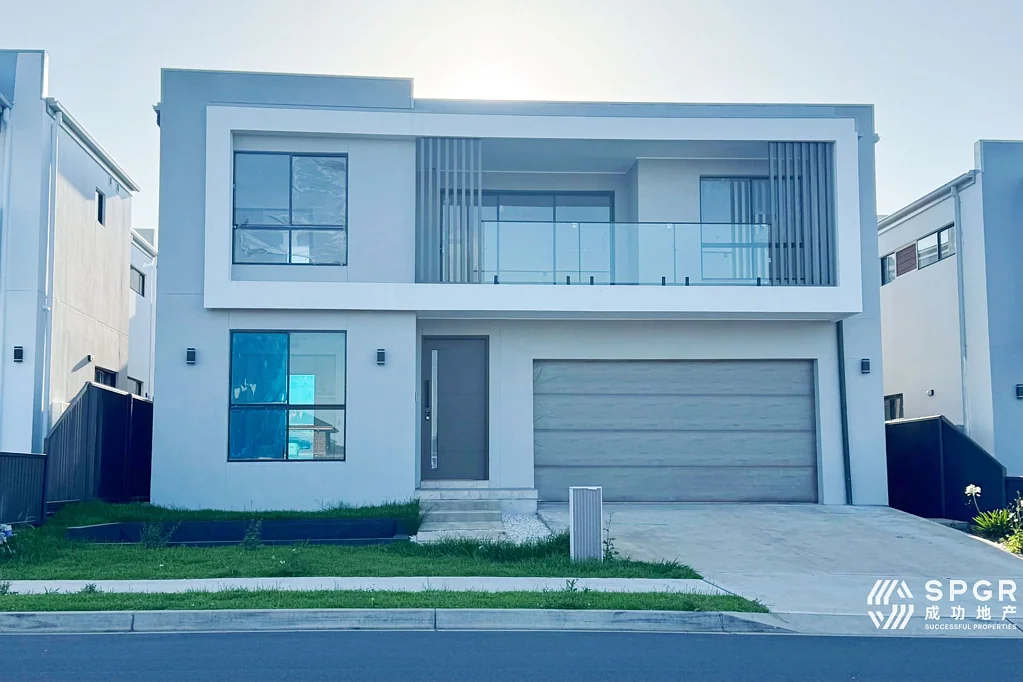 North Kellyville 4房  Spacious Frontage with Double Garage – Stunning Family Home