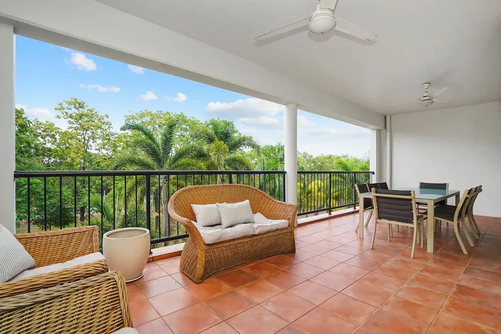 Nightcliff Living Opportunity! 2 Bedroom, Partially Furnished Unit - Don't Miss Out!