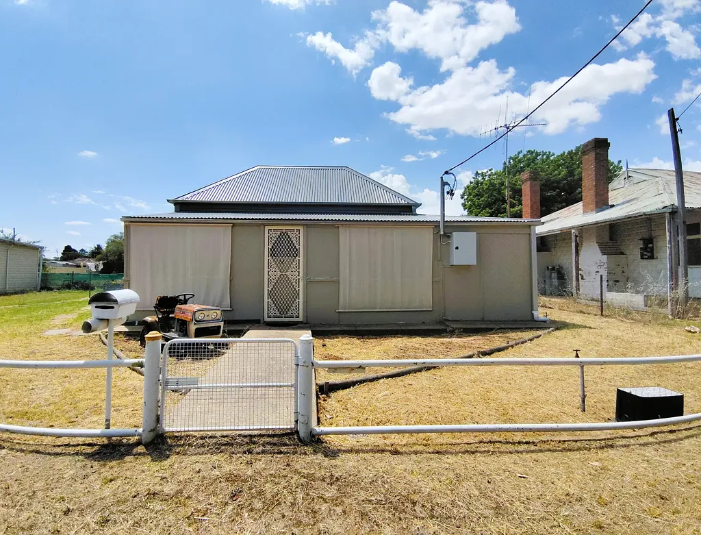 14 Bogalong Street, Grenfell, NSW 2810