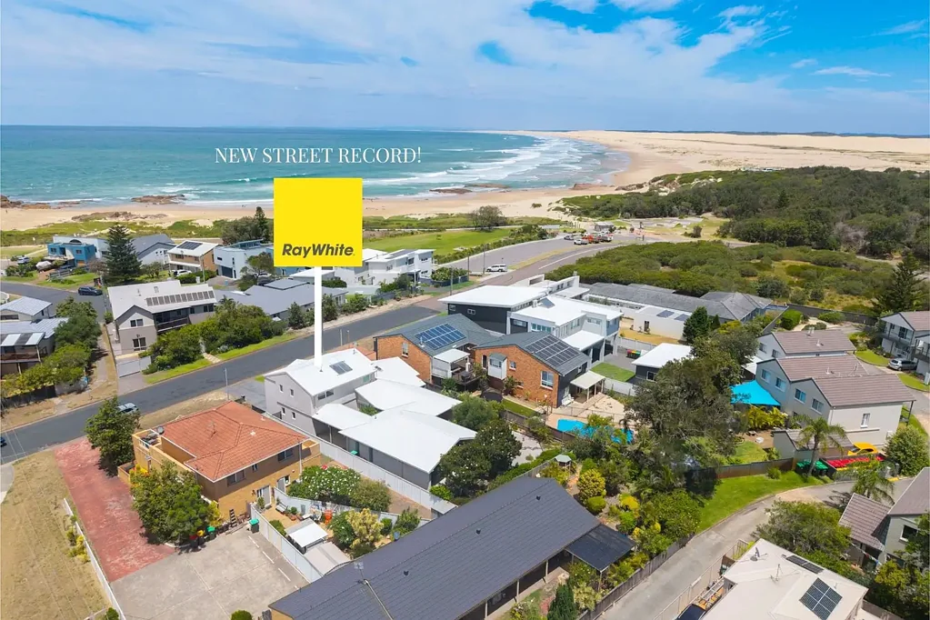 24 Fitzroy Street, Anna Bay, NSW 2316