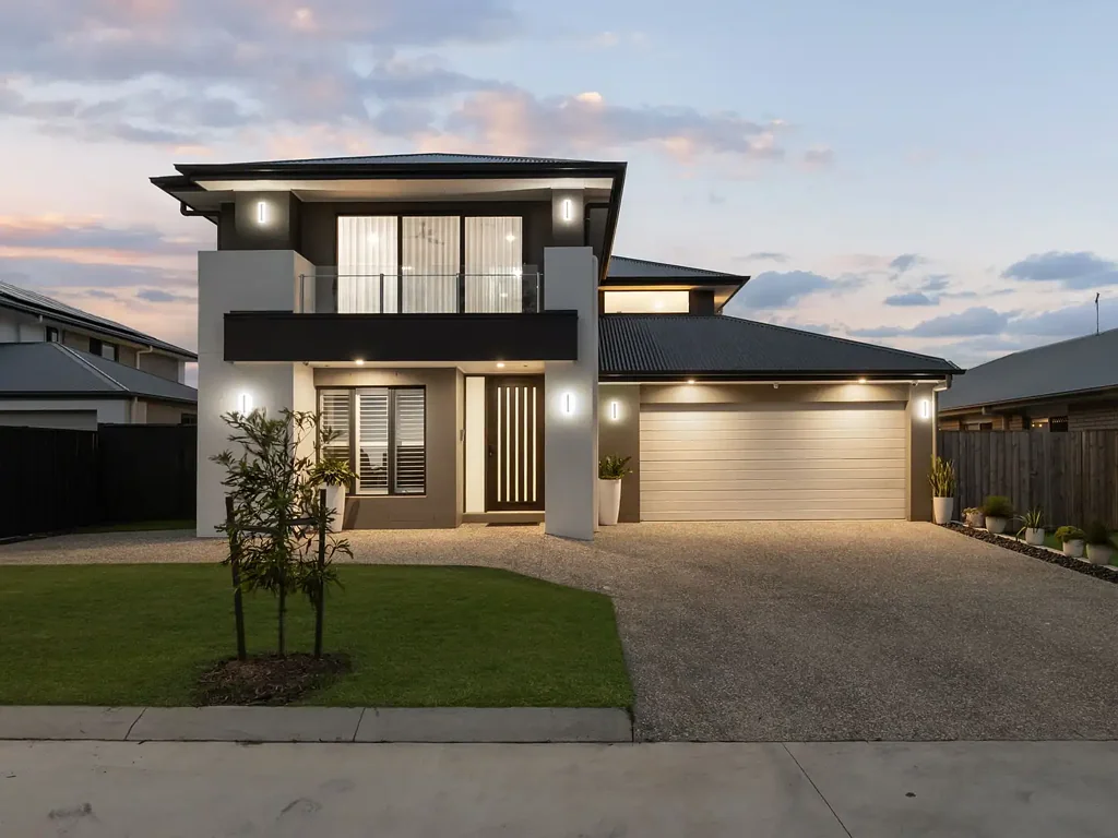 Deebing Heights 5房  近全新种植园杰作 | 卓越的完成度与规模！ Near New Plantation Masterpiece | Exceptional Finish & Scale!