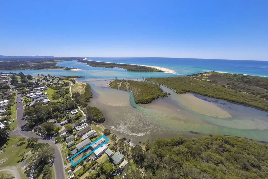 42 Morgo Street, Urunga, NSW 2455