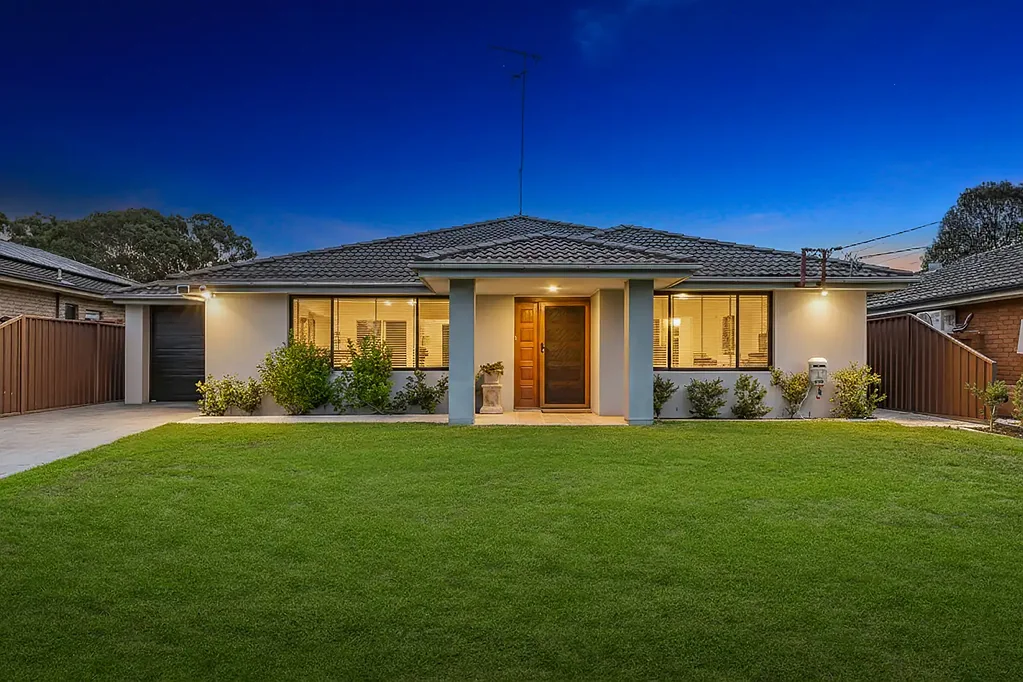 70 Greenmeadows Crescent, Toongabbie, NSW 2146