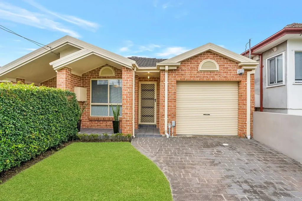 17 Alexander Street, Smithfield, NSW 2164