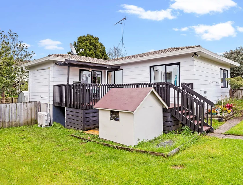 19 LOUGHANURE PLACE, Massey, Waitakere City, 3房, 1浴, 整租独立别墅