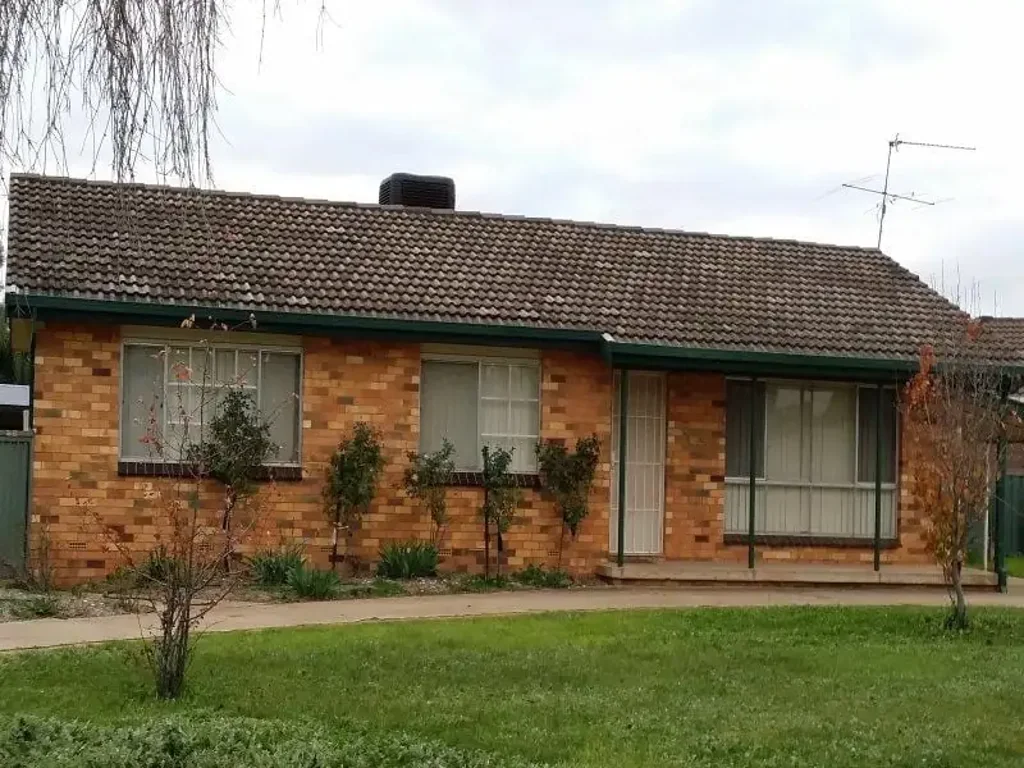 36 Stinson Street, Coolamon, NSW 2701