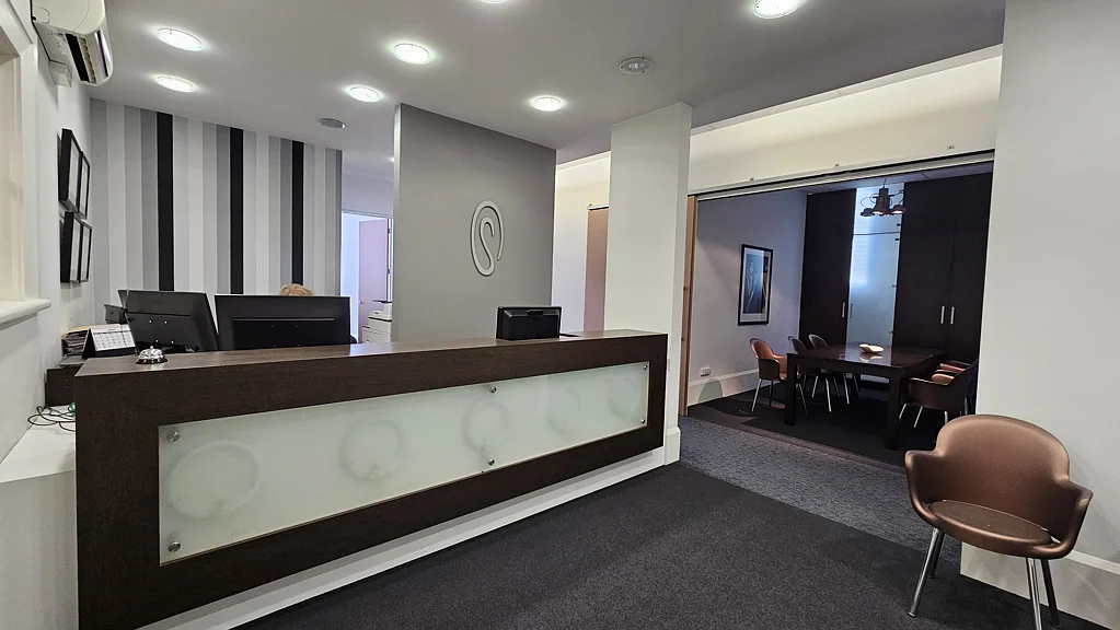 Hastings Modernised first floor character office