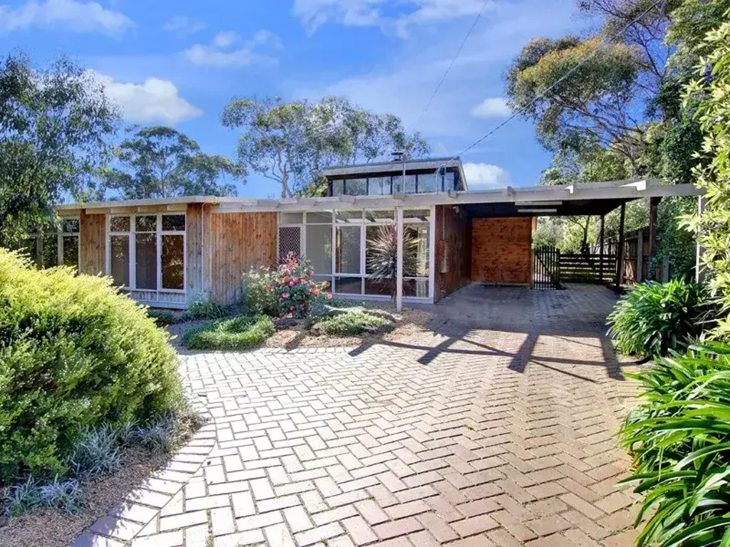 Frankston South 4침실 Mid-Century Gem in Blue-Chip Frankston South – Off-Market Opportunity
